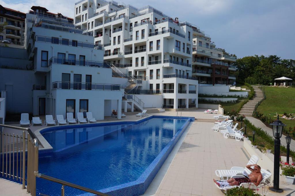 Byala Vista Loreta Apartments Exterior foto